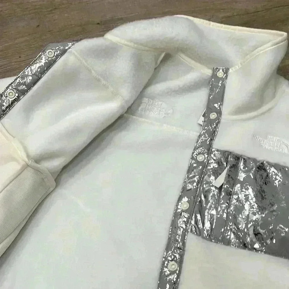 The North Face Girls’ Fleece Mashup Jacket, Large (Size 12) - Picture 9 of 14